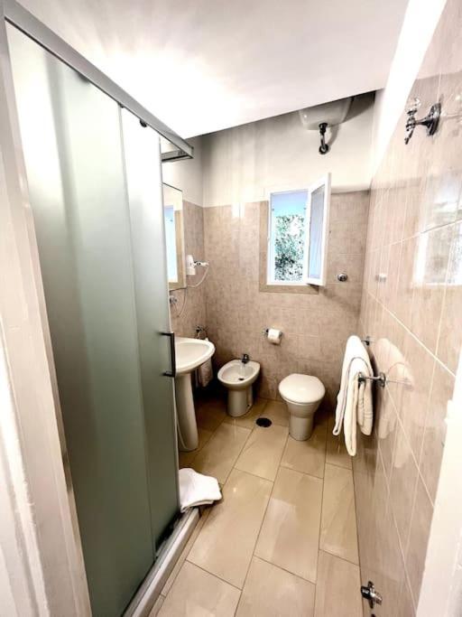 Hotel Virginia Apartaments - Stazione Termini Rzym Zewnętrze zdjęcie